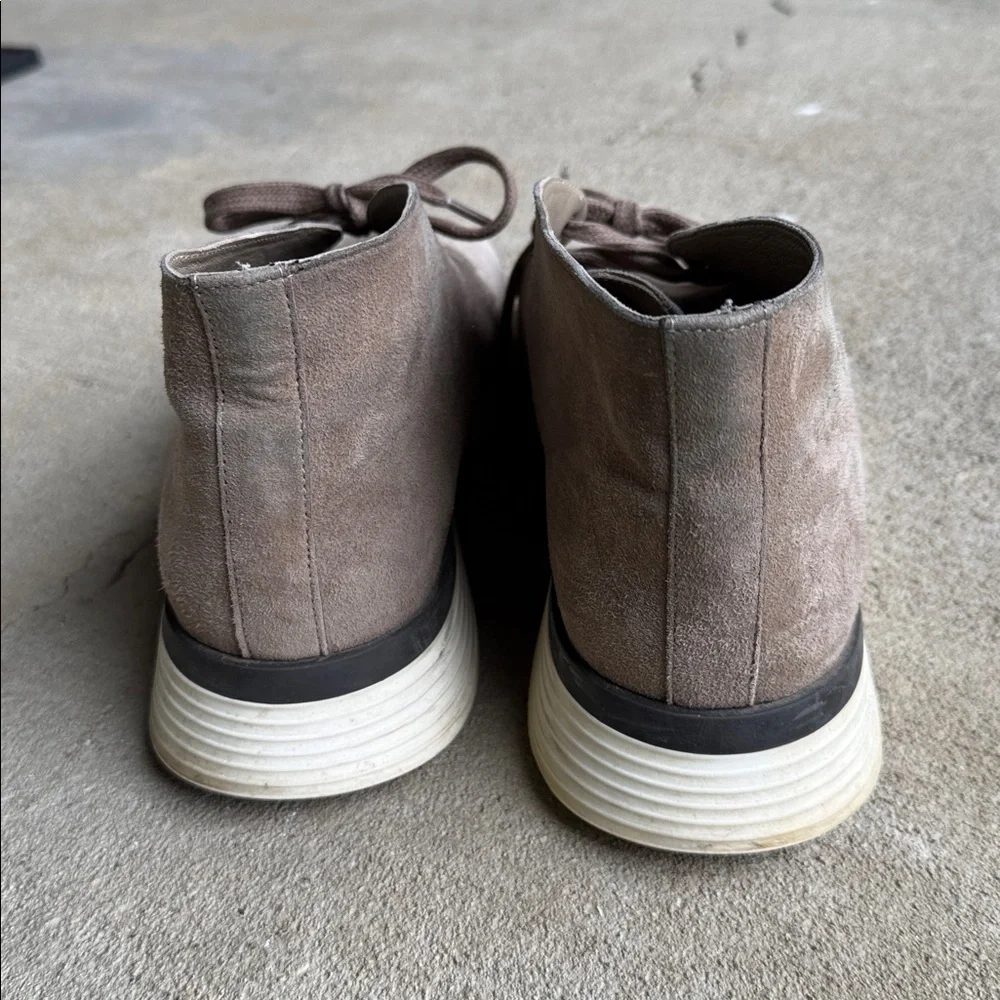 Wolf & Shepherd mens 8.5 M tan suede leather chukka style hybrid boots